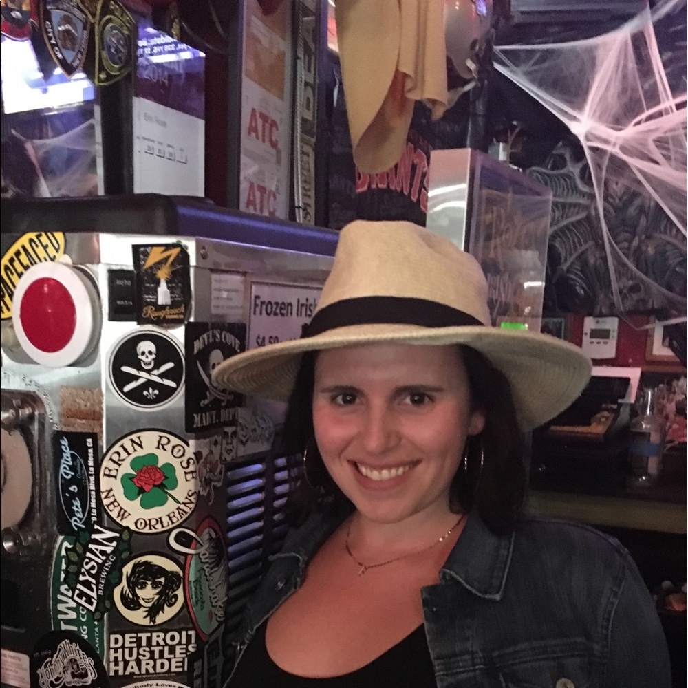 Meet your Posher, Catherine